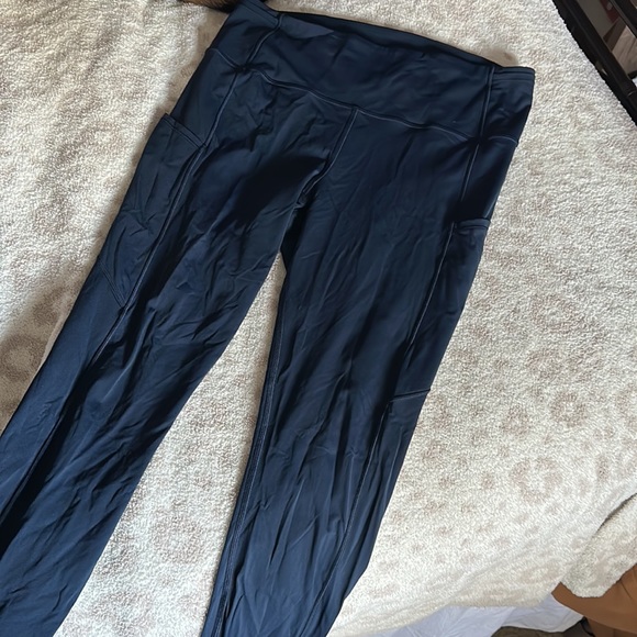 Lululemon Fast and Free Leggings 25” - Picture 2 of 2